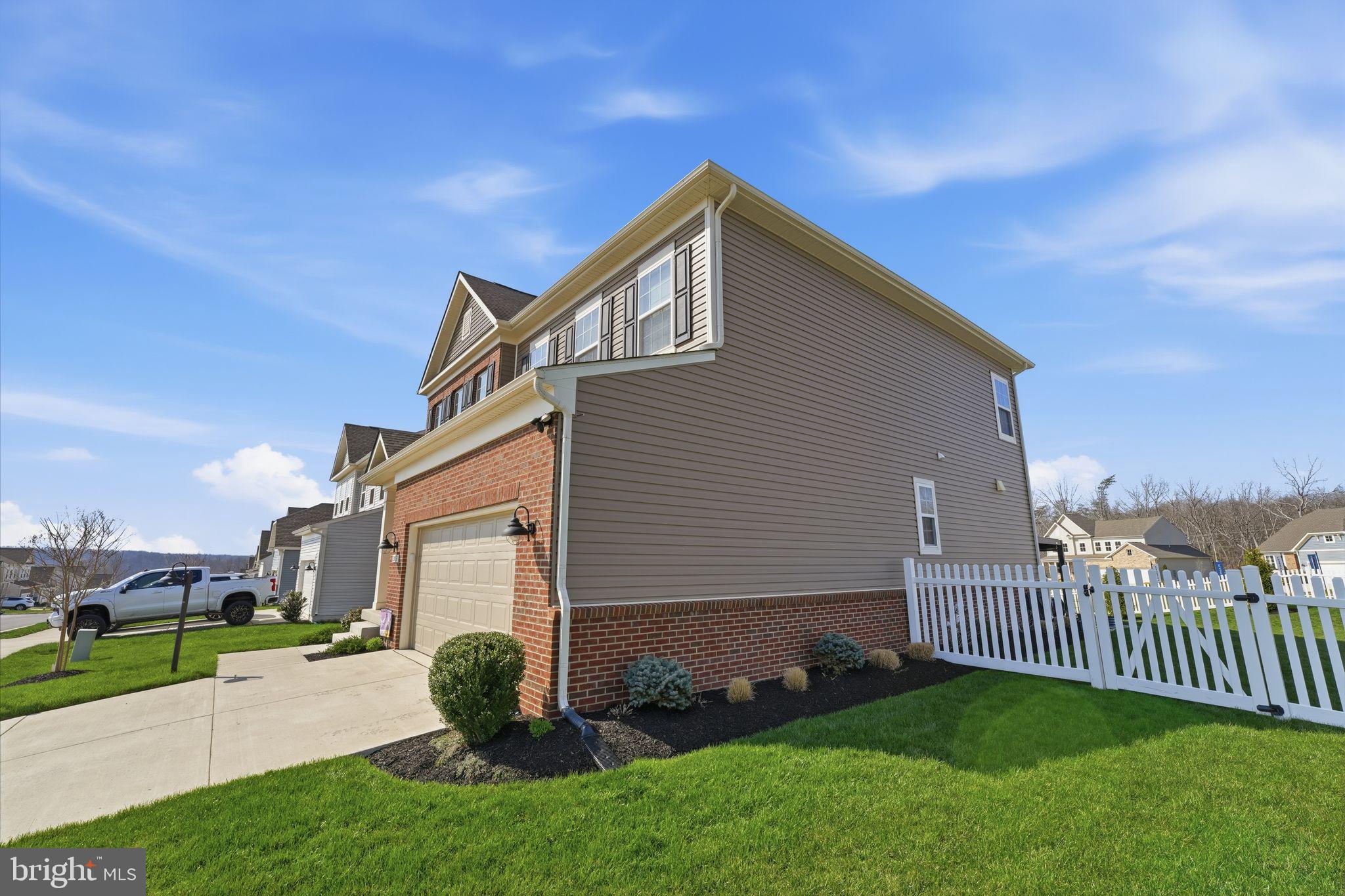 2012 ARMSTRONG TERRACE