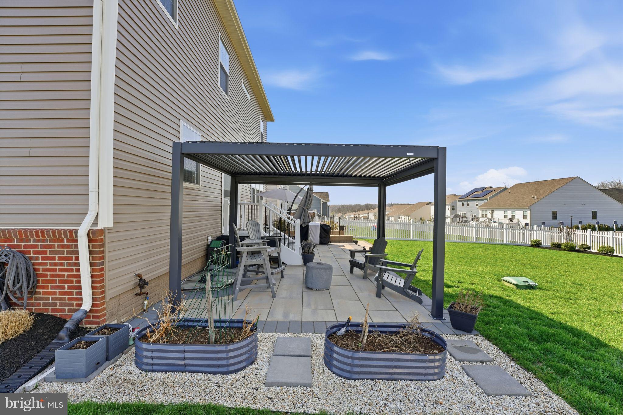 2012 ARMSTRONG TERRACE