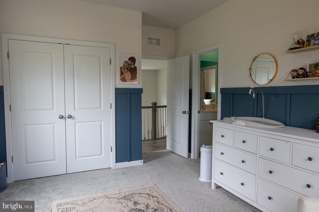 2375 HAWKSHILL DRIVE
