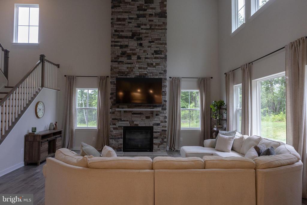 2375 HAWKSHILL DRIVE