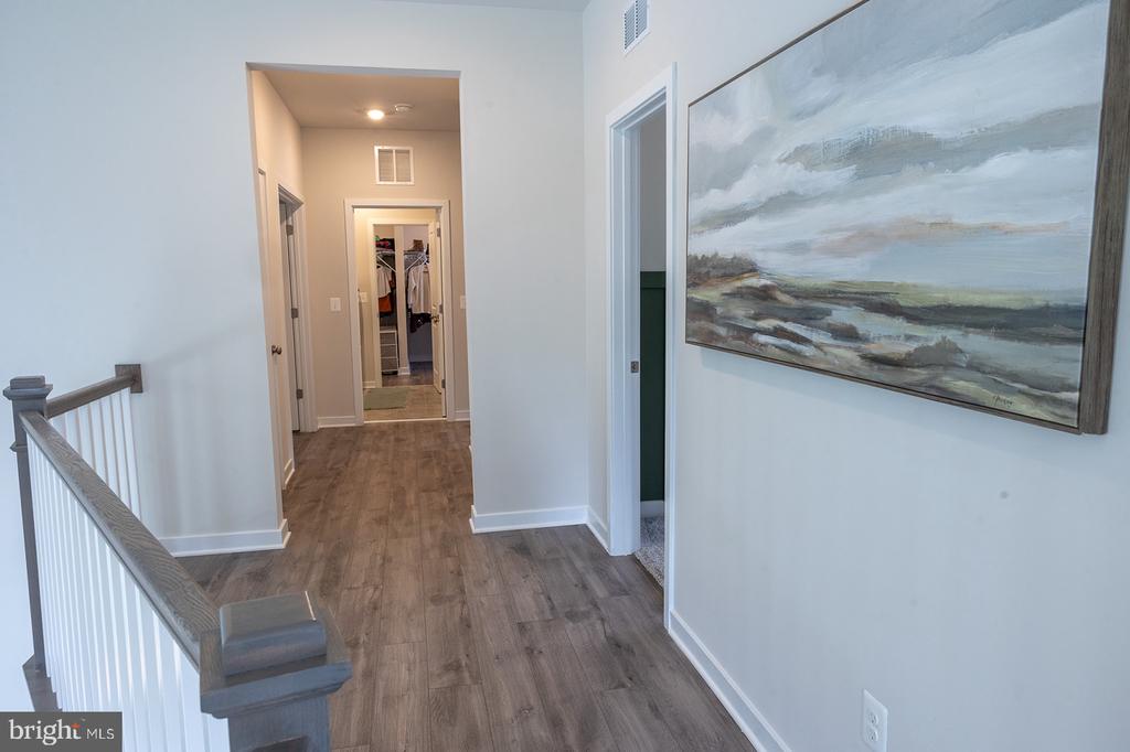 2375 HAWKSHILL DRIVE