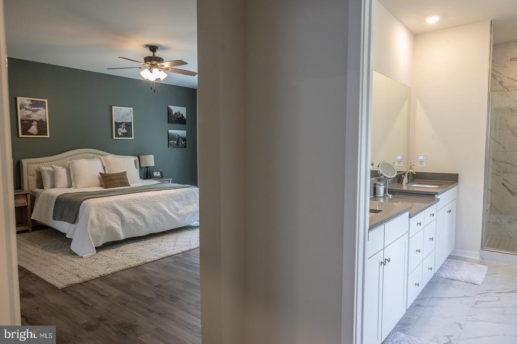2375 HAWKSHILL DRIVE