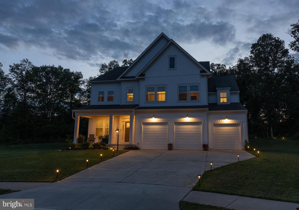 2375 HAWKSHILL DRIVE