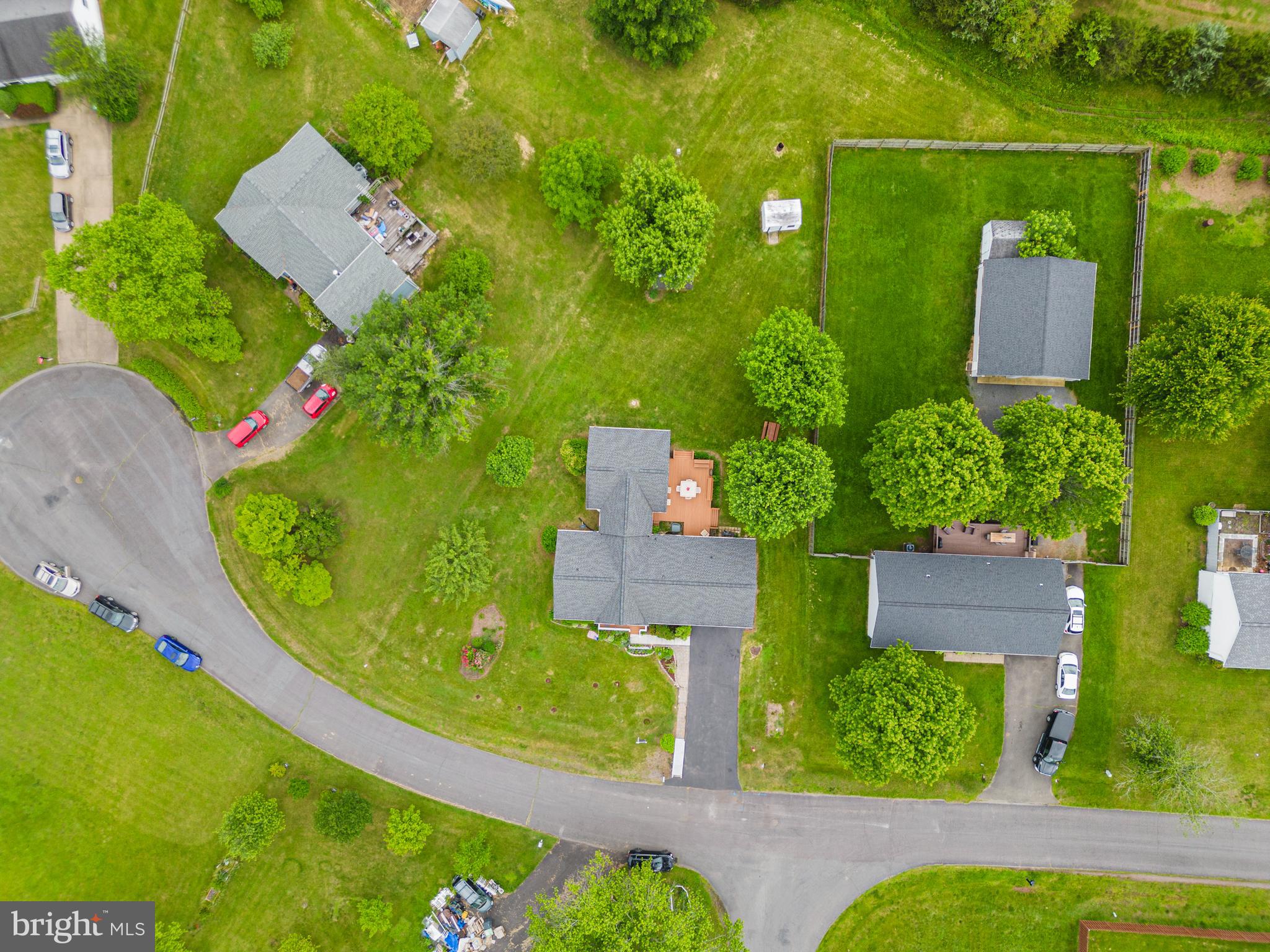 6934 MAPLEWOOD DRIVE
