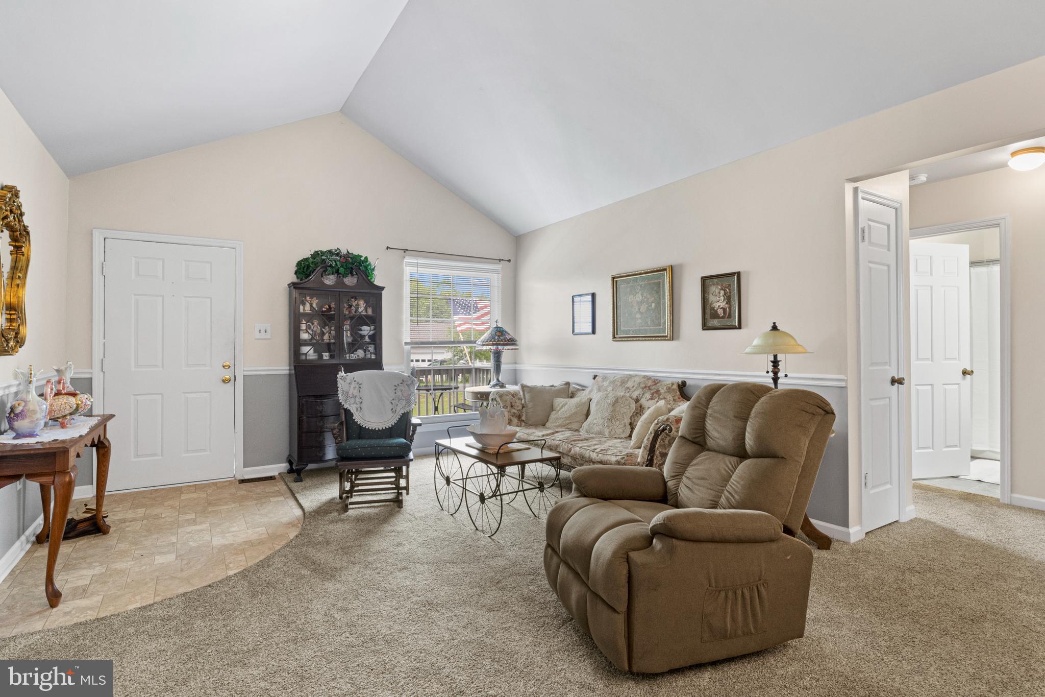 6934 MAPLEWOOD DRIVE