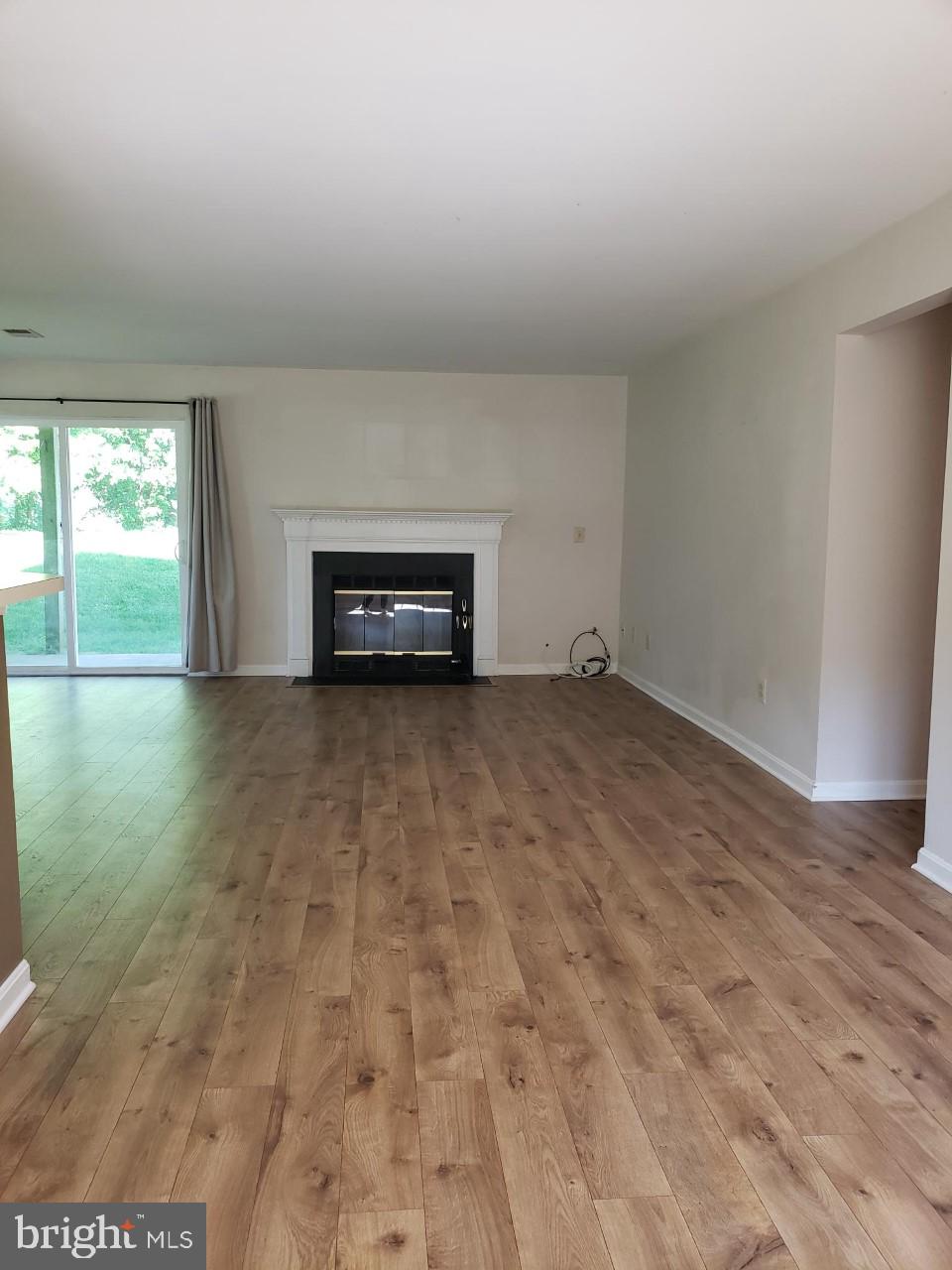 758A CEDAR CREST DR.