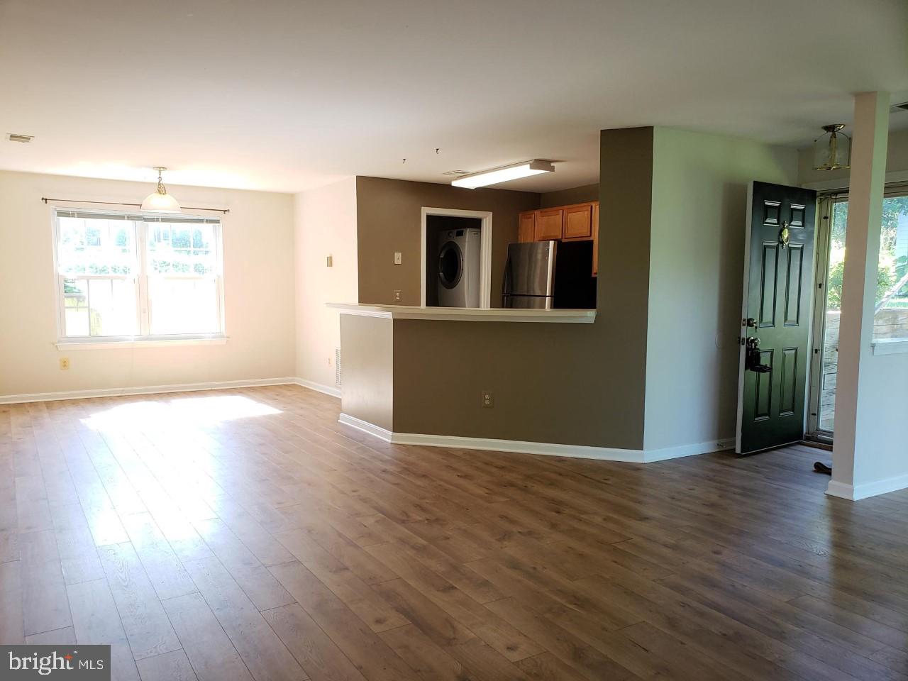 758A CEDAR CREST DR.