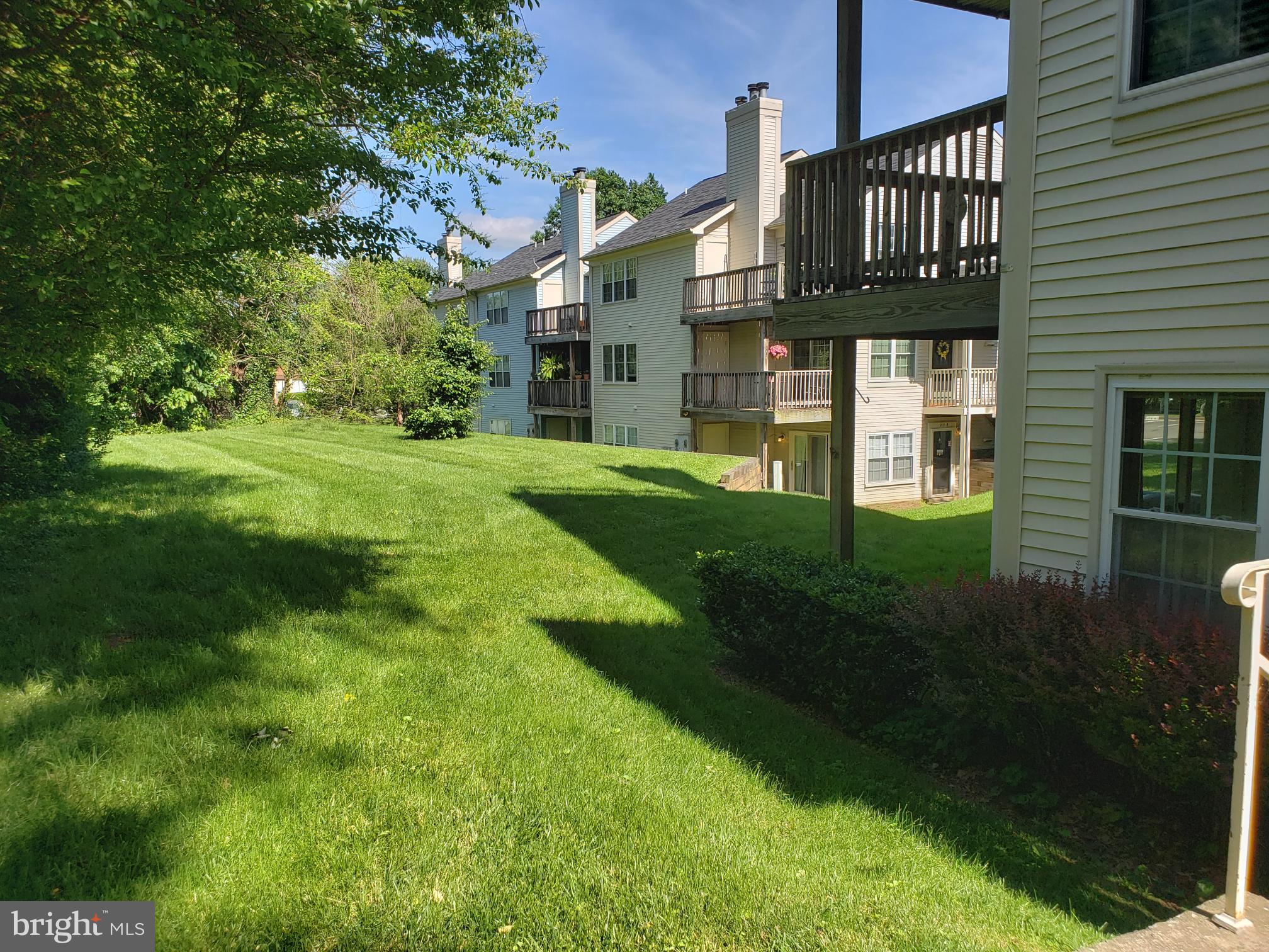 758A CEDAR CREST DR.