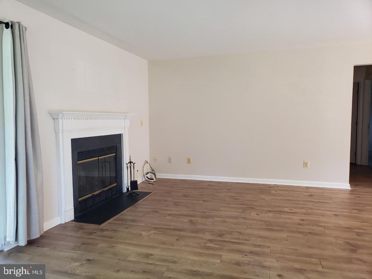 758A CEDAR CREST DR.