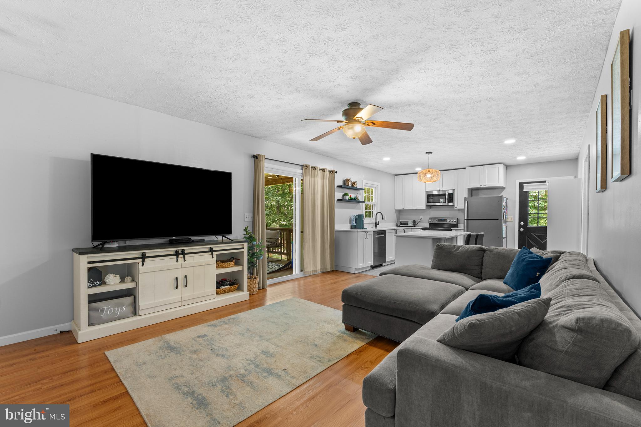 9134 GREEN ROAD