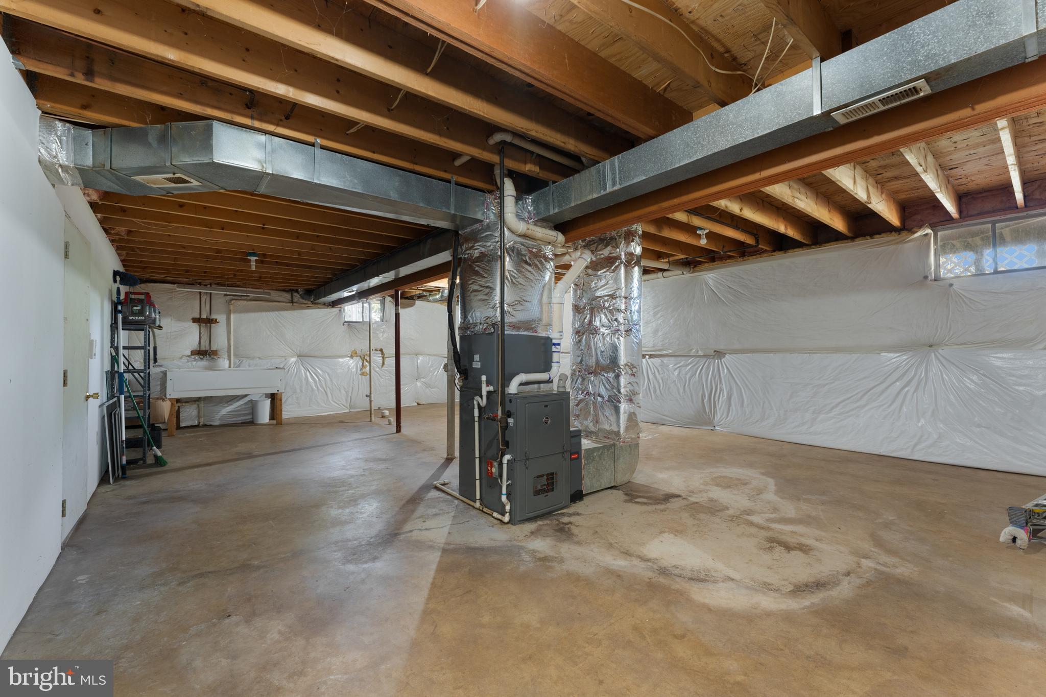 7292 STARLING DRIVE
