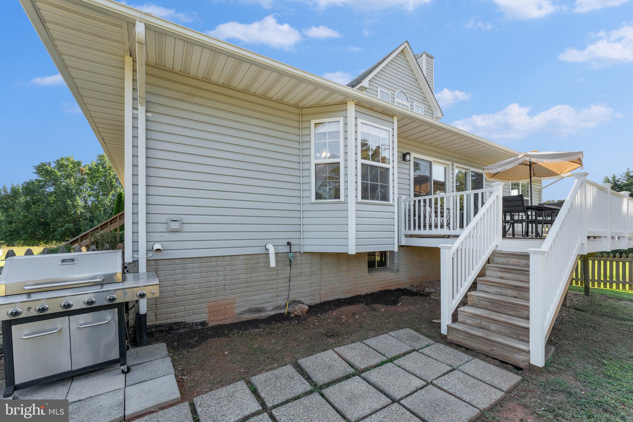 7292 STARLING DRIVE
