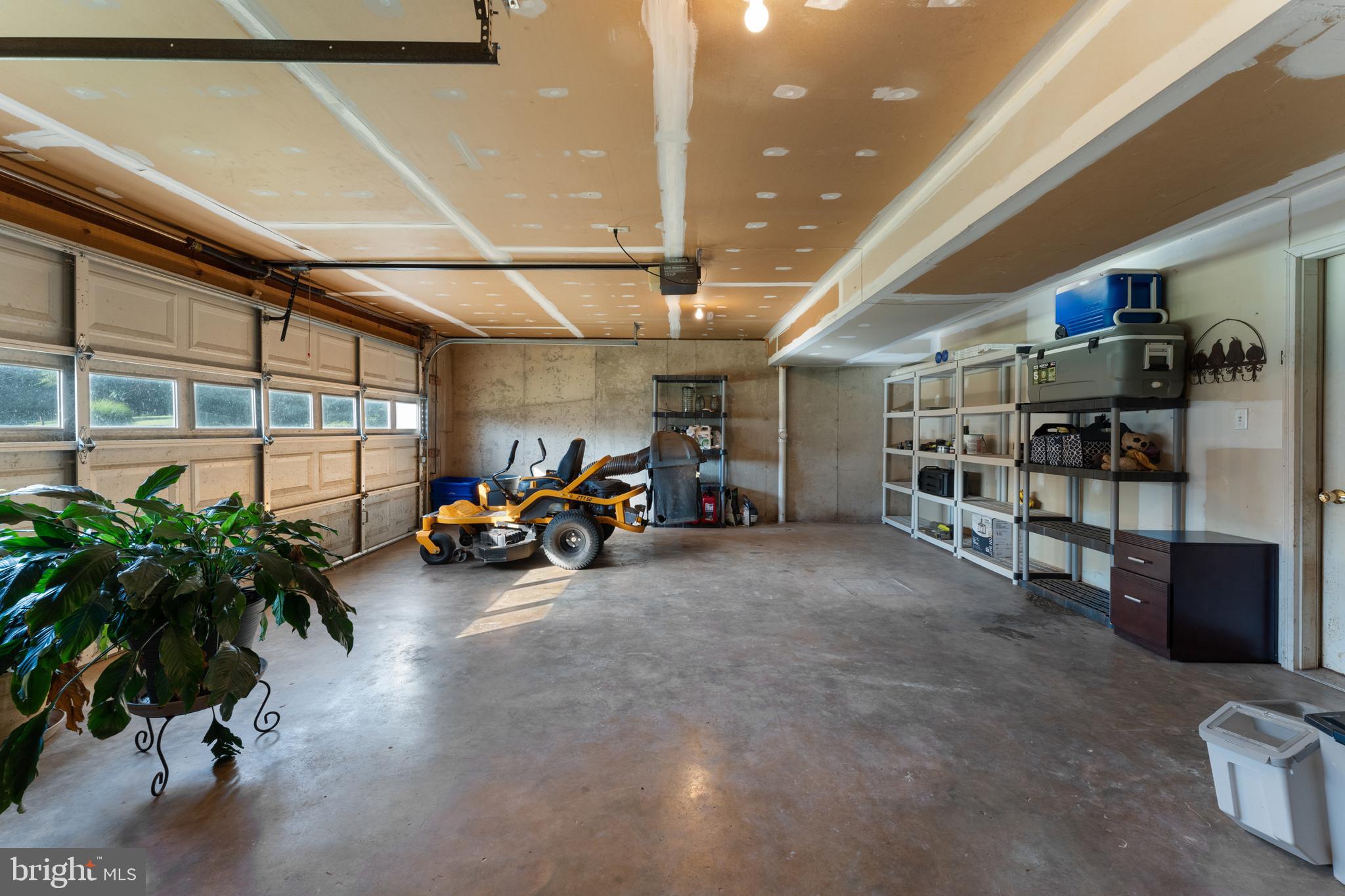 7292 STARLING DRIVE