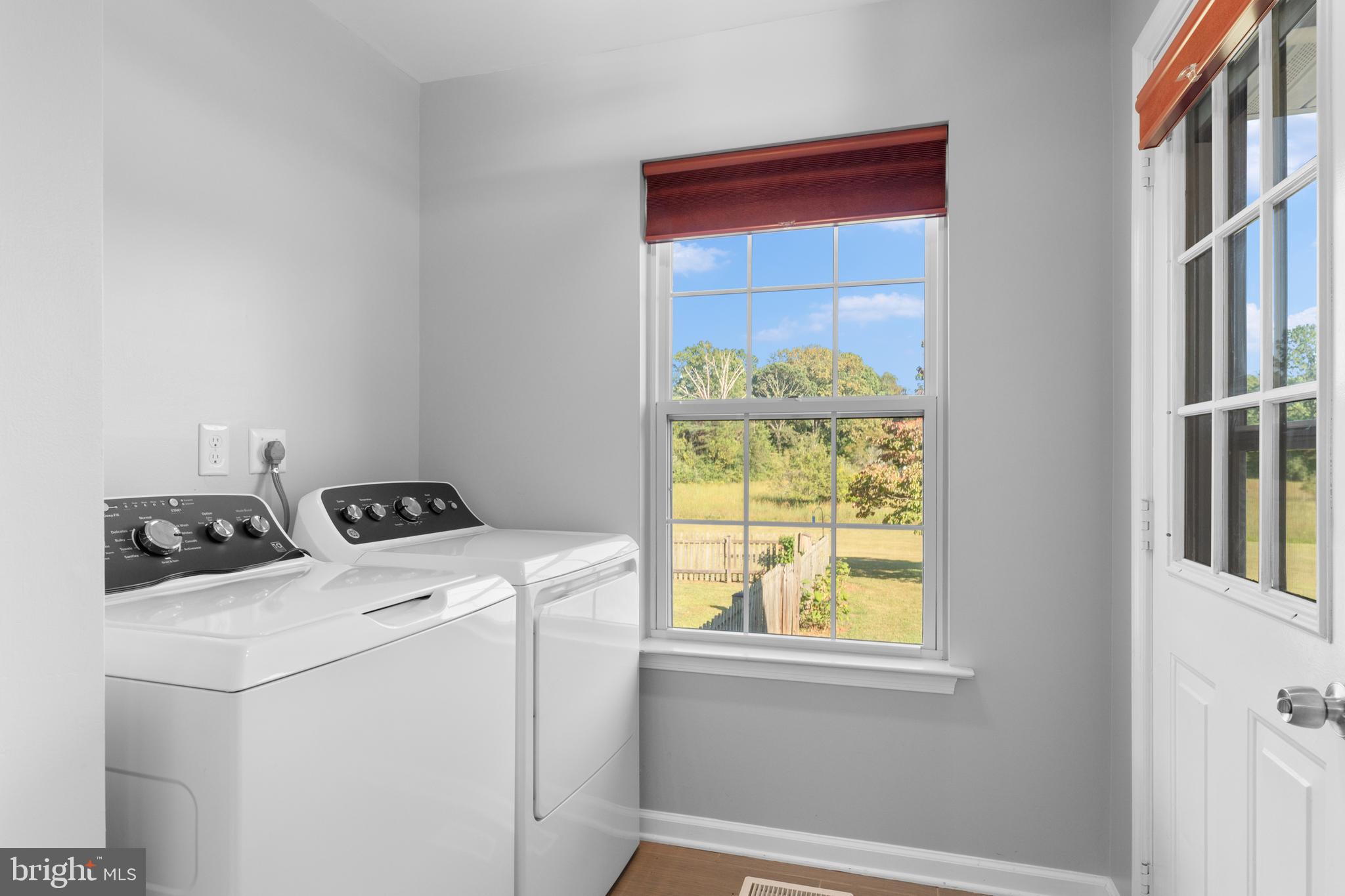 7292 STARLING DRIVE