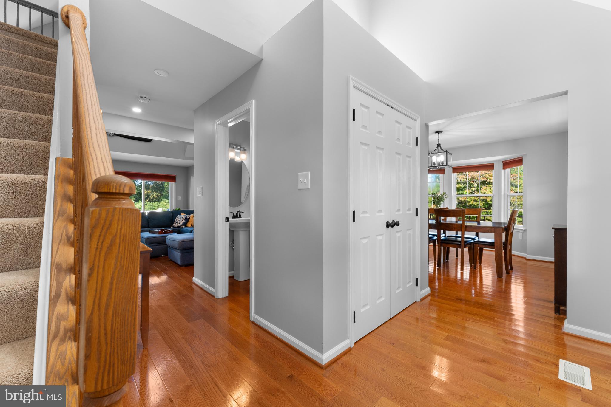 7292 STARLING DRIVE