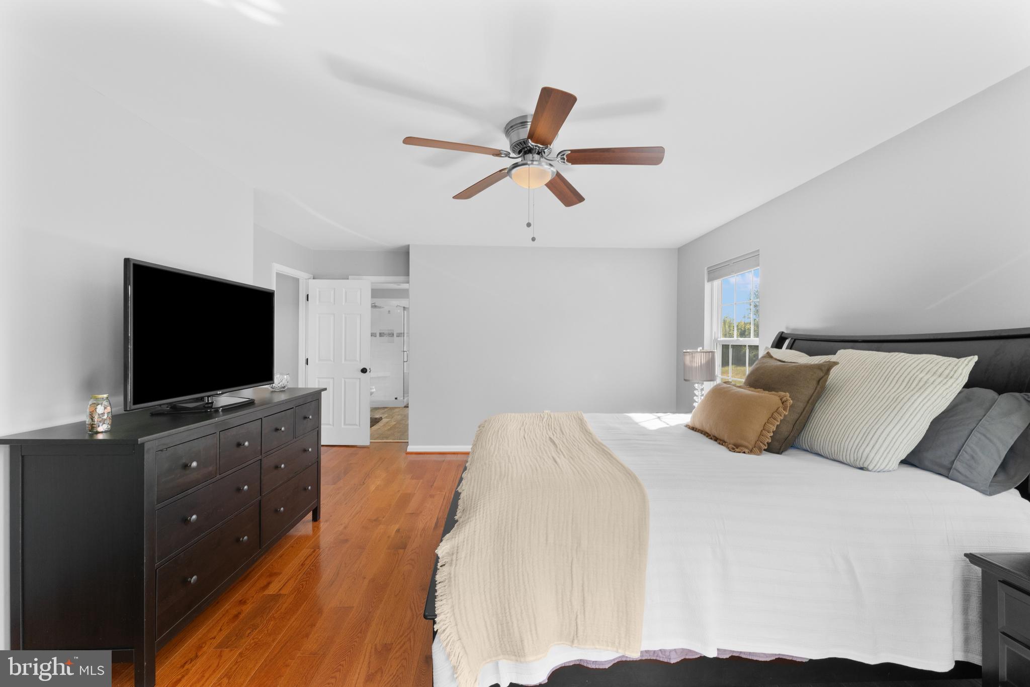7292 STARLING DRIVE