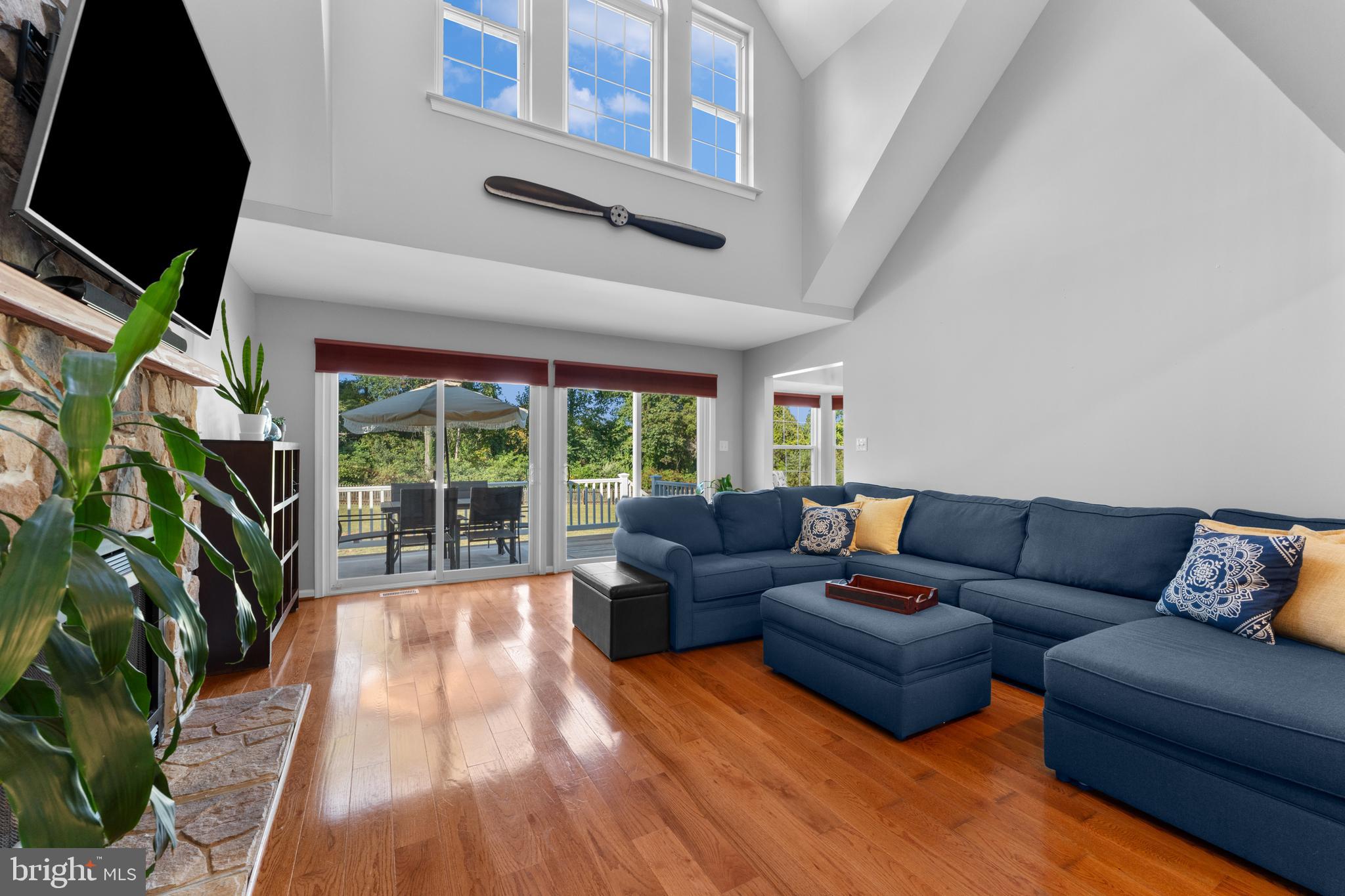 7292 STARLING DRIVE