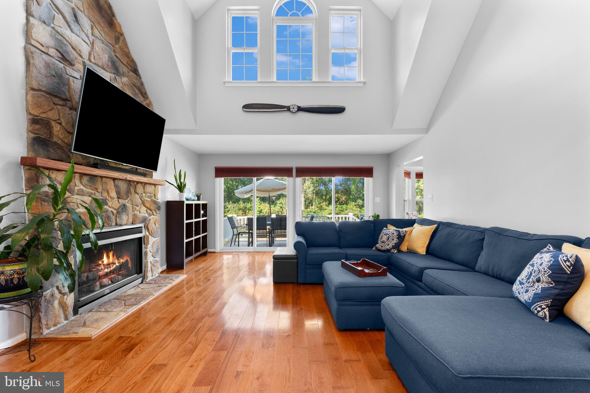 7292 STARLING DRIVE