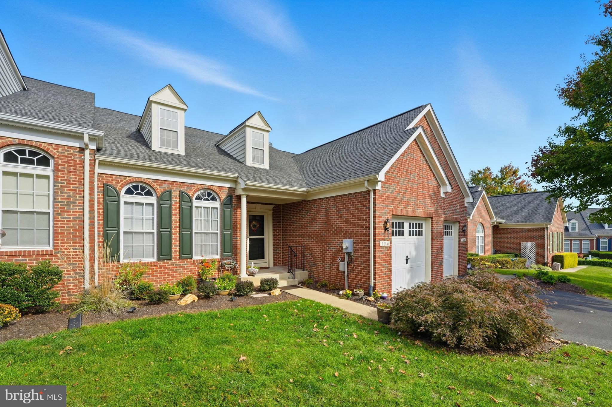 156 TOPAZ COURT