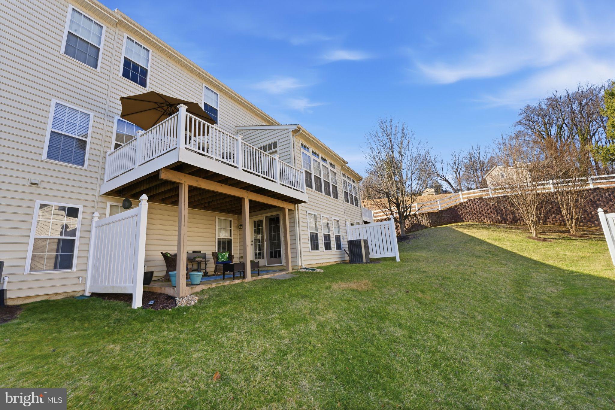 156 TOPAZ COURT