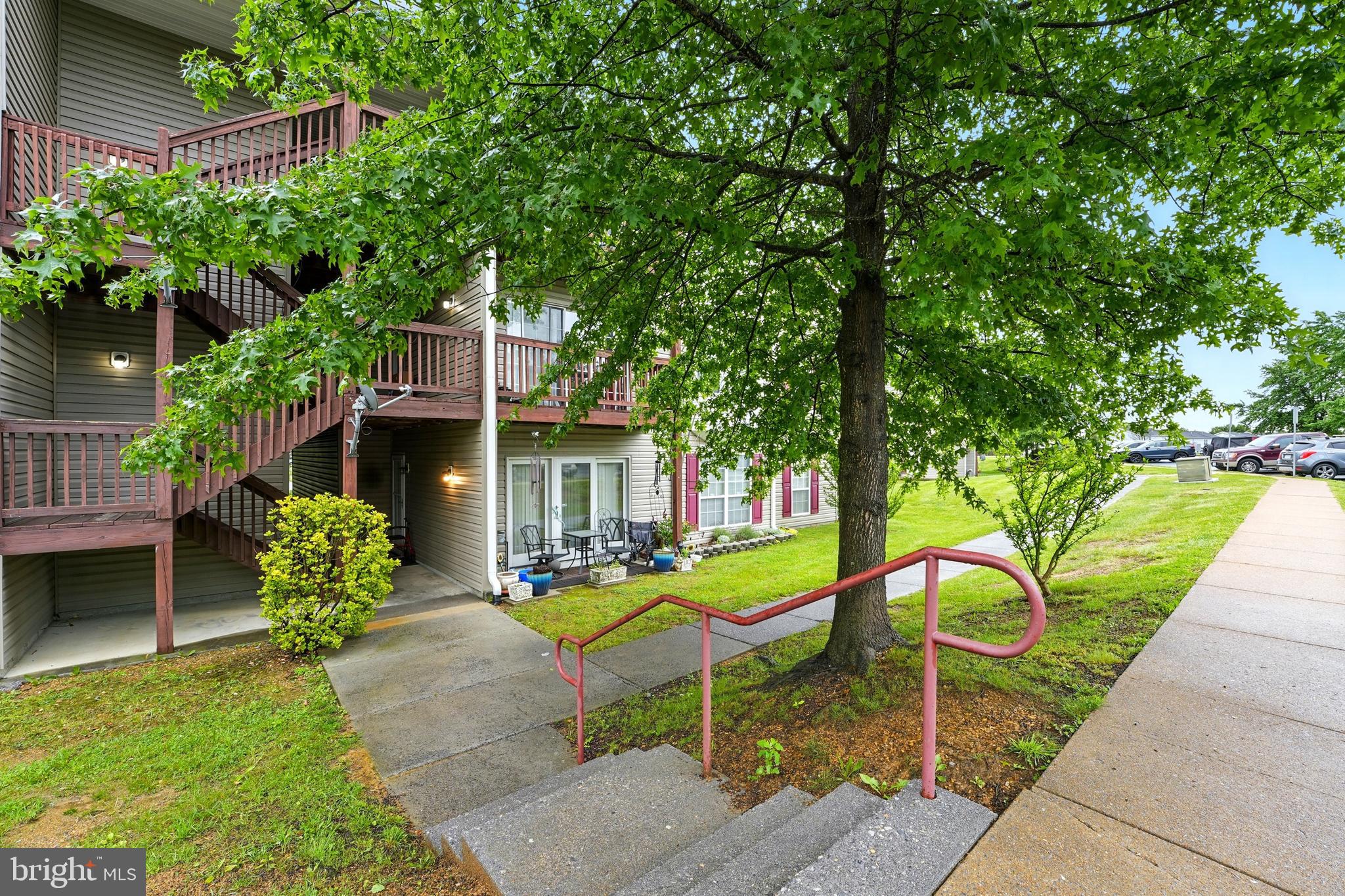 113 TIMBERLAKE TERRACE 12