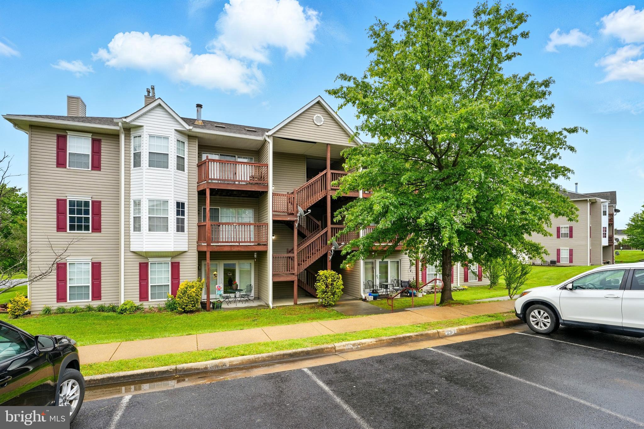 113 TIMBERLAKE TERRACE 12