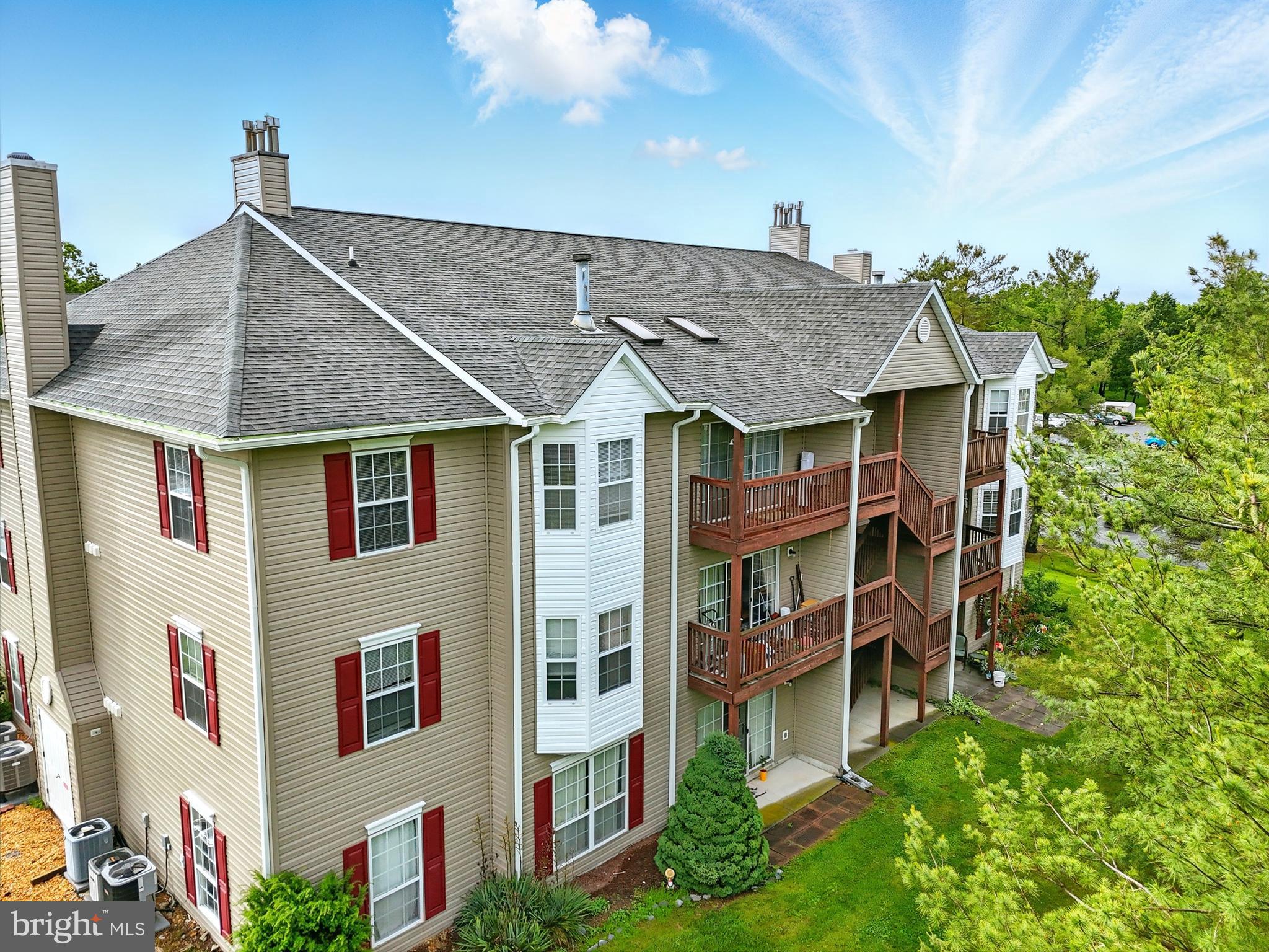113 TIMBERLAKE TERRACE 12