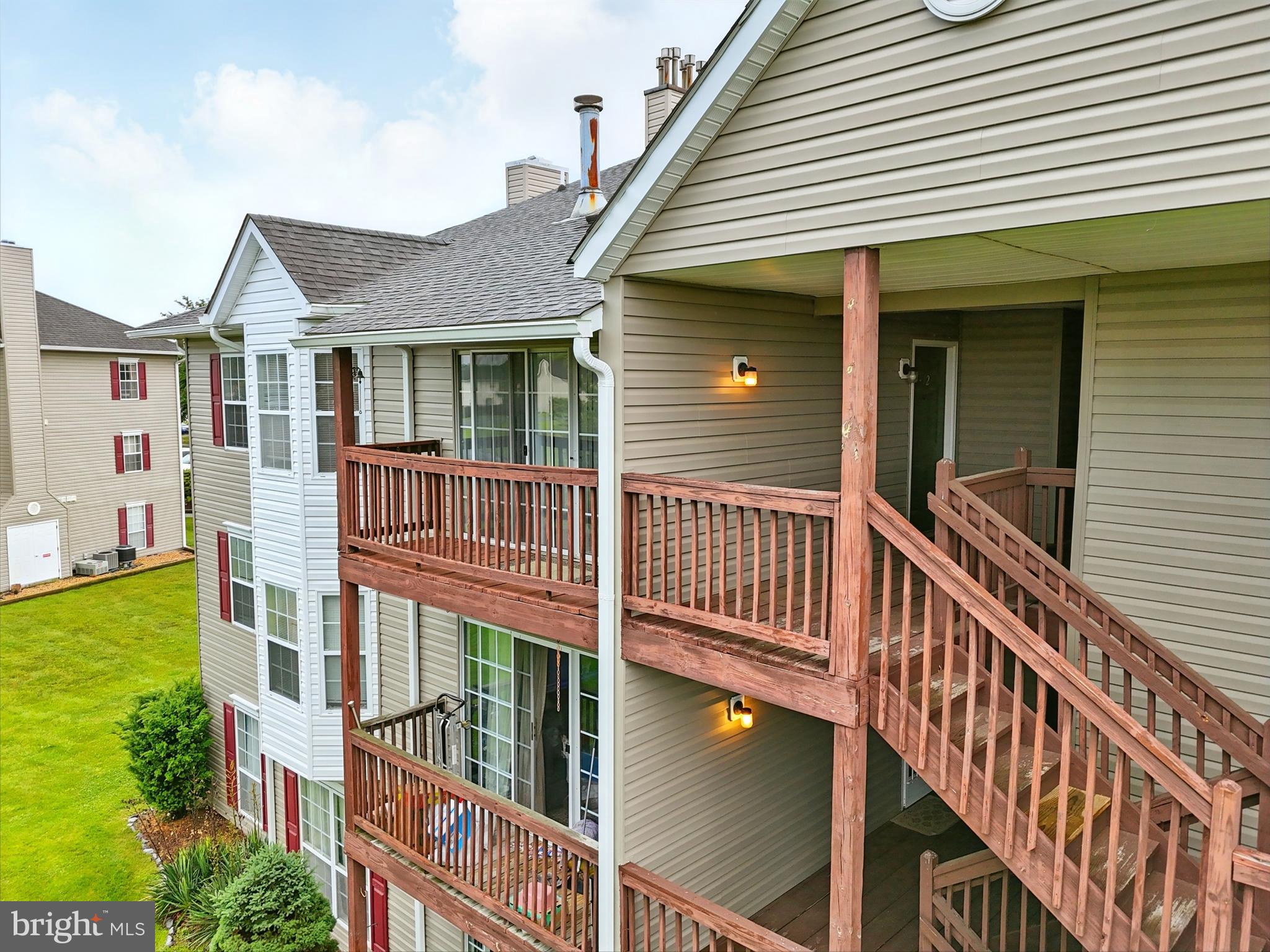 113 TIMBERLAKE TERRACE 12