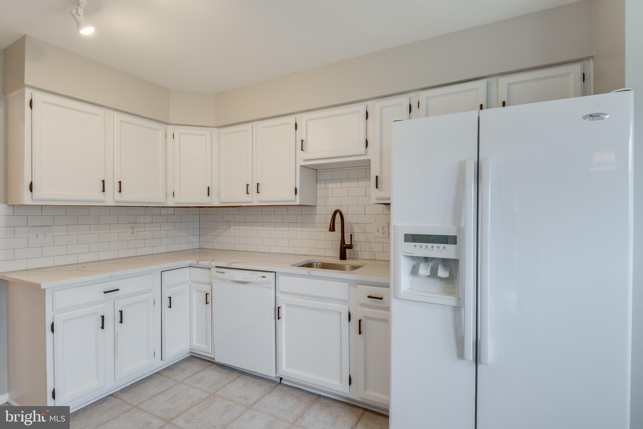 5189 GLEN MEADOW DRIVE