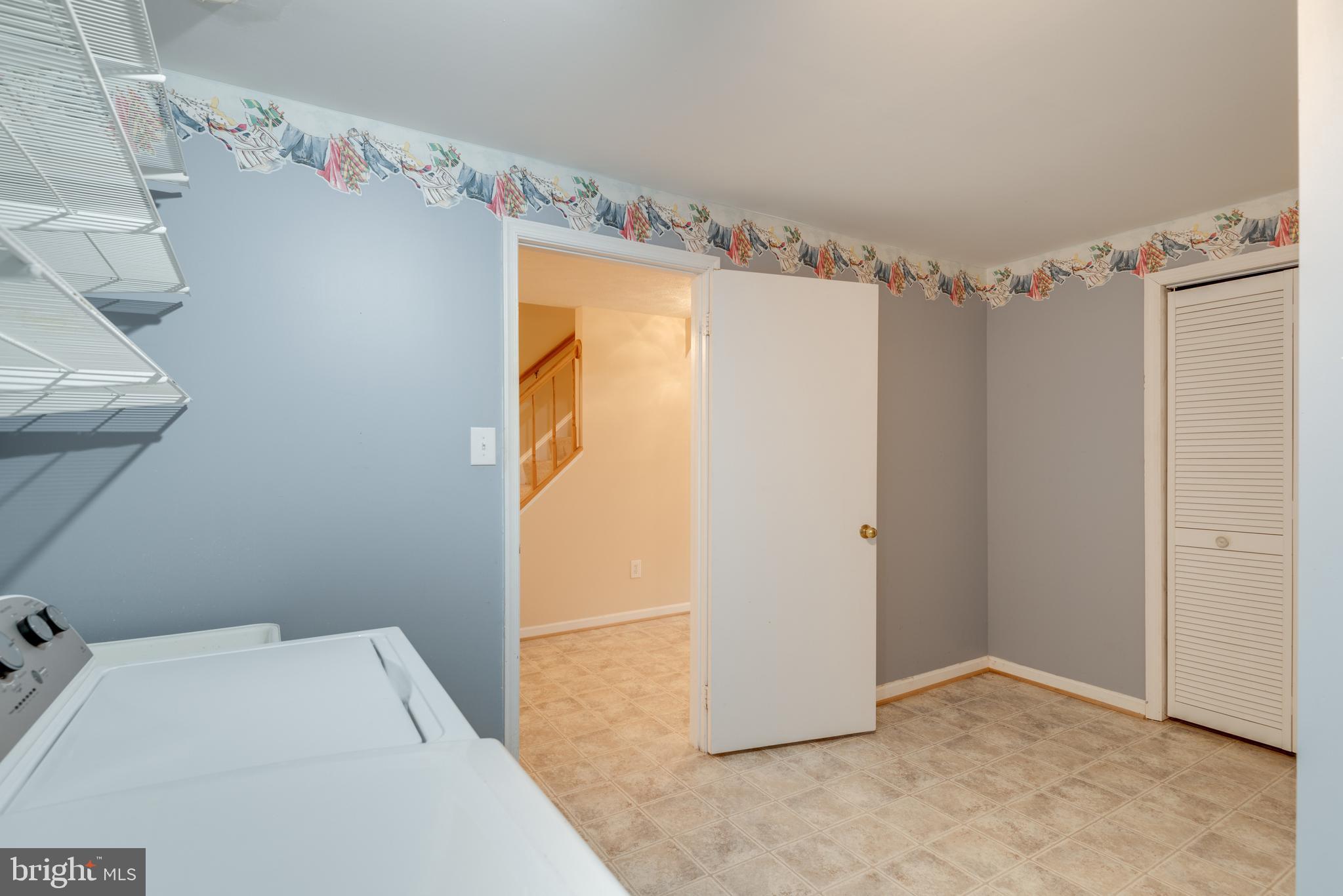 5189 GLEN MEADOW DRIVE