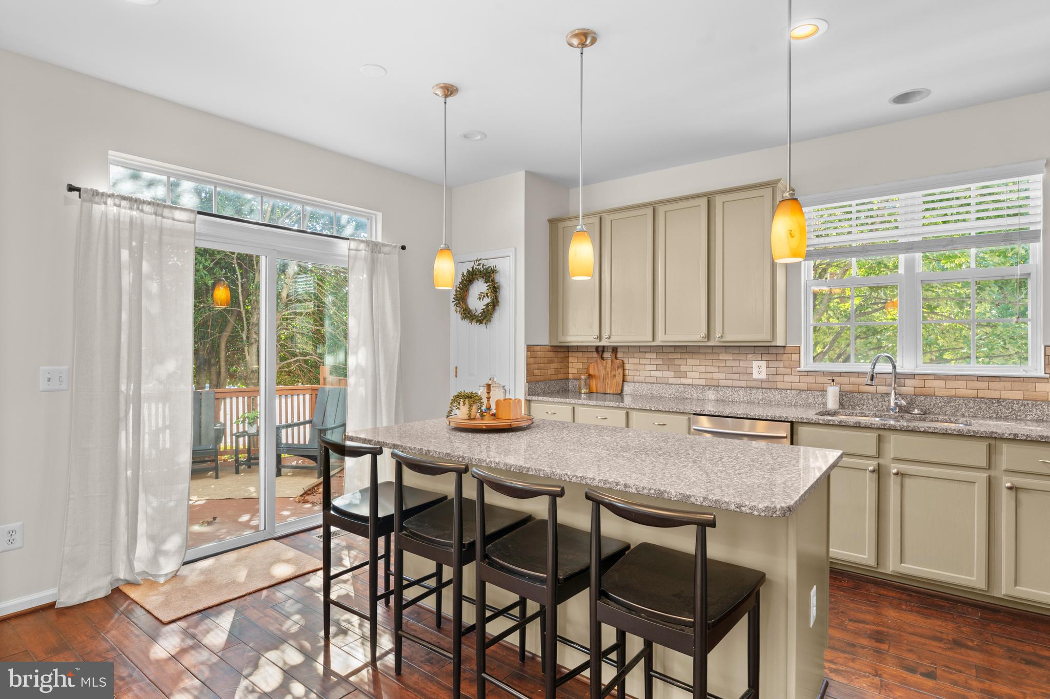 4133 GROVER GLEN COURT