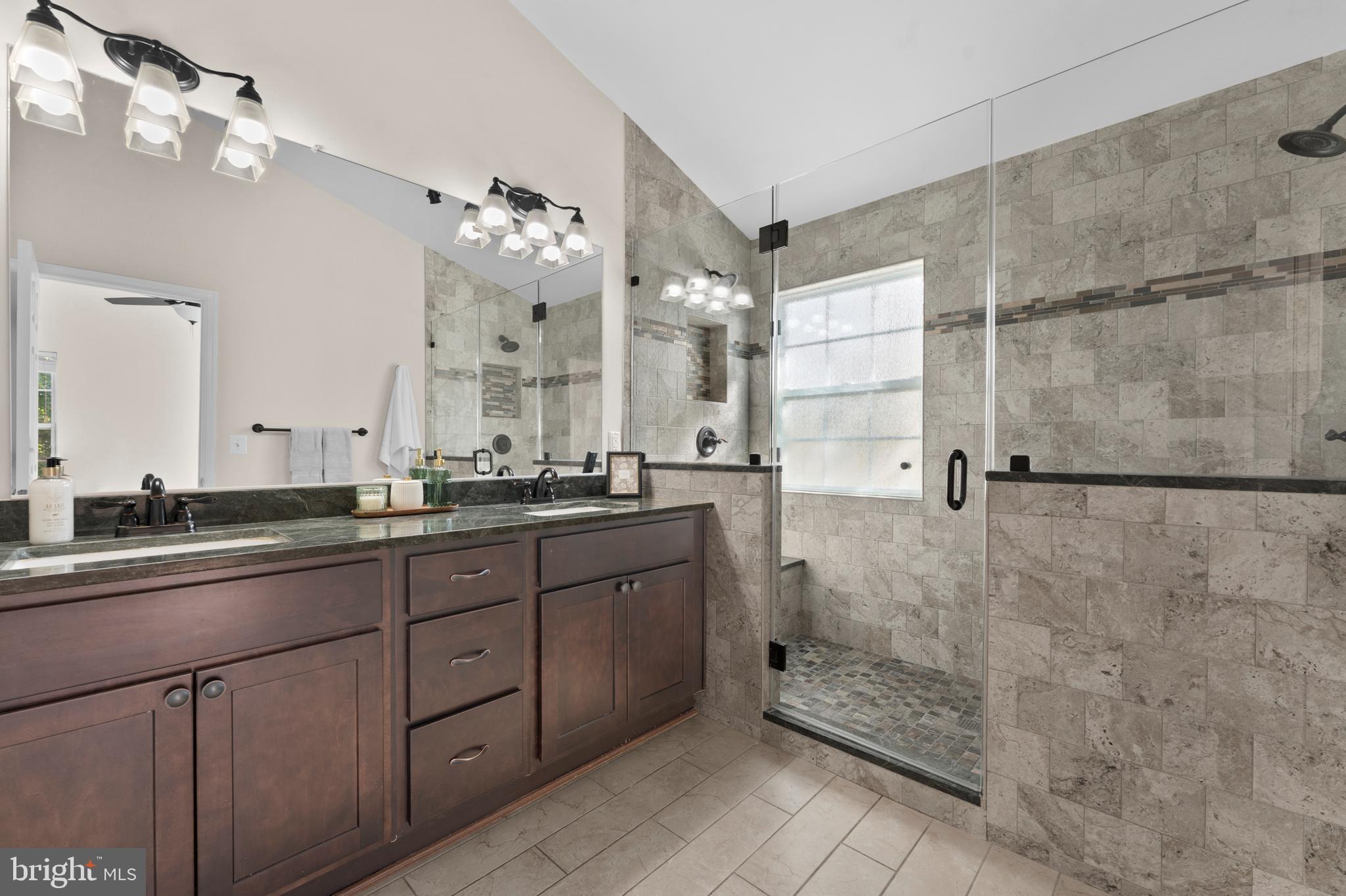 4133 GROVER GLEN COURT