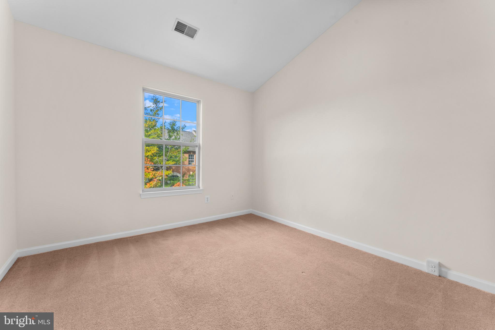 4133 GROVER GLEN COURT