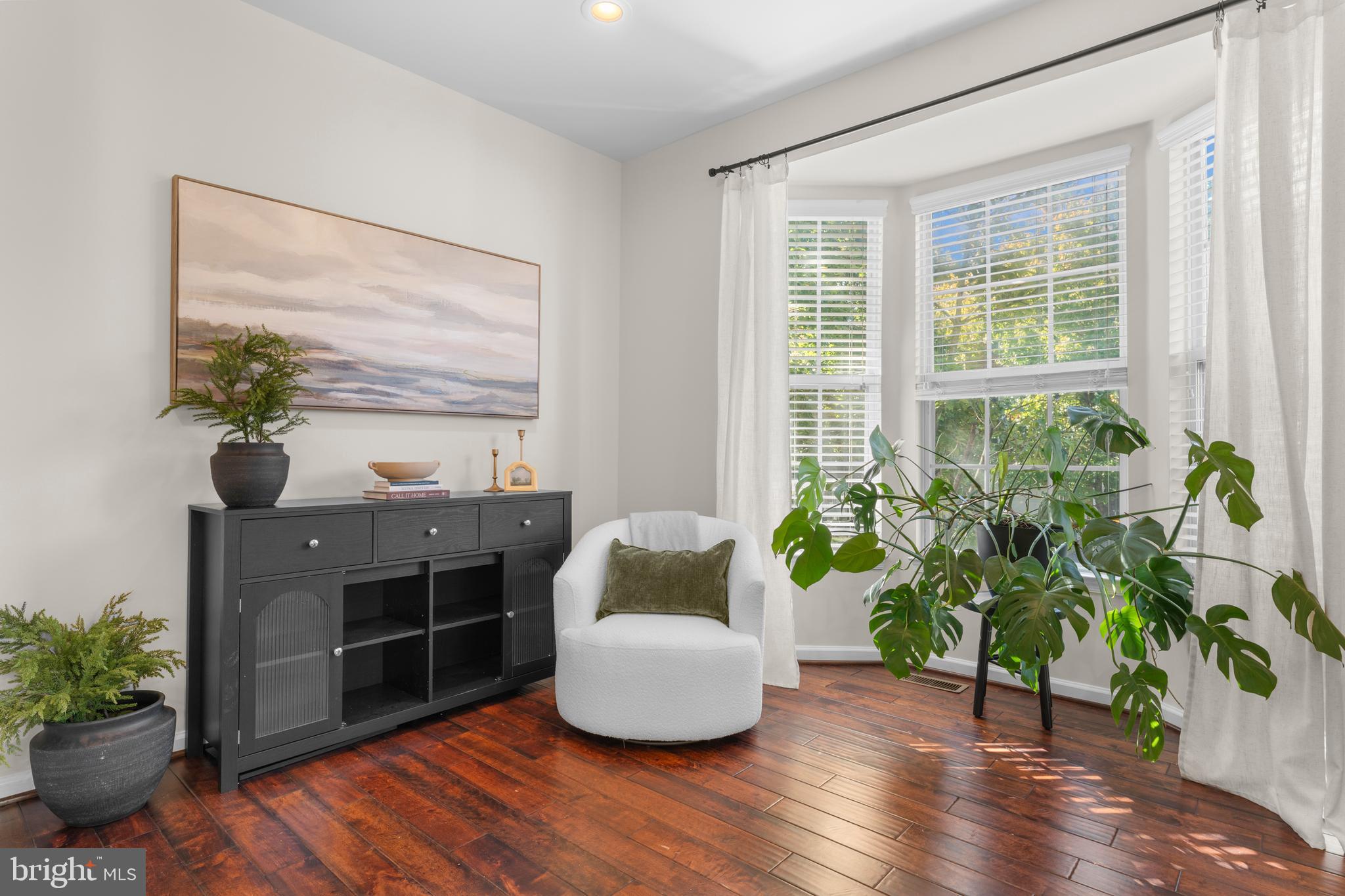 4133 GROVER GLEN COURT