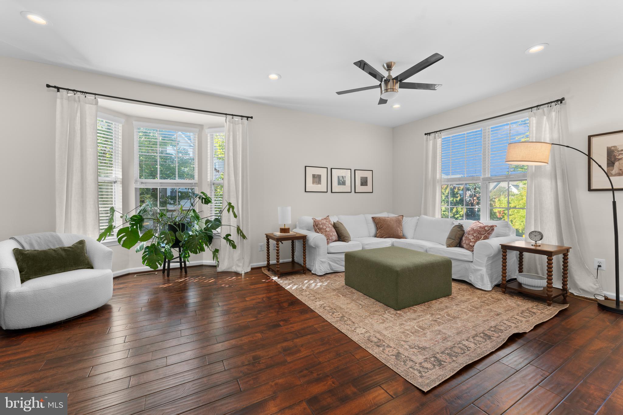 4133 GROVER GLEN COURT