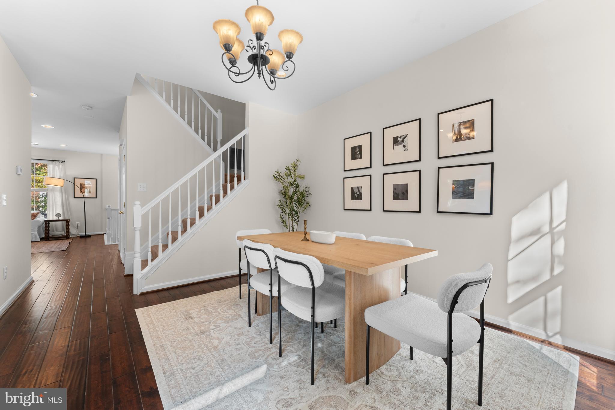 4133 GROVER GLEN COURT