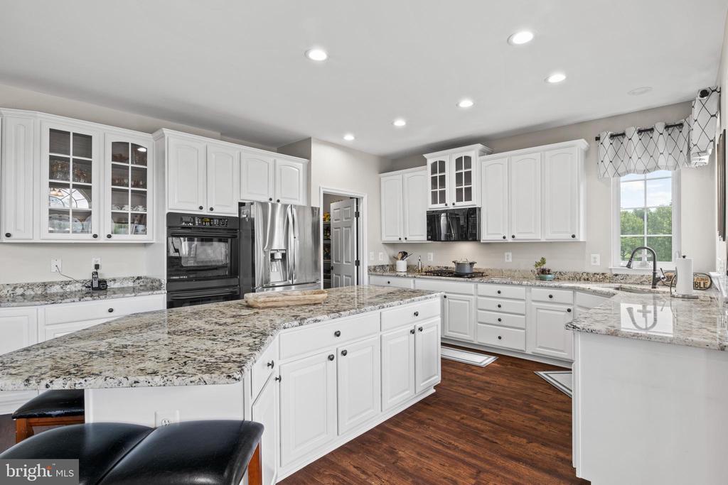 17269 TWINOAKS PLACE