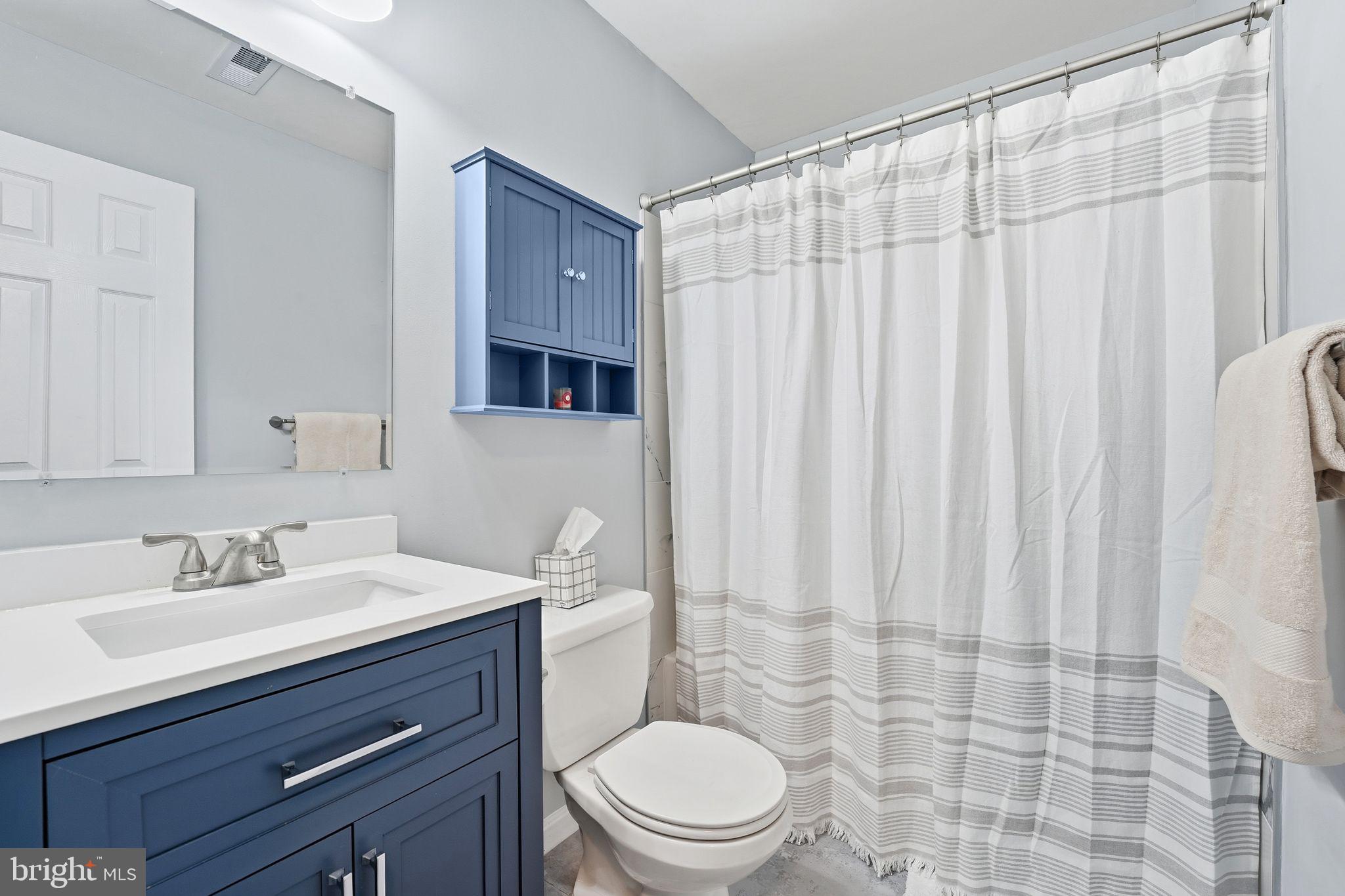 9458 SCARLET OAK DRIVE