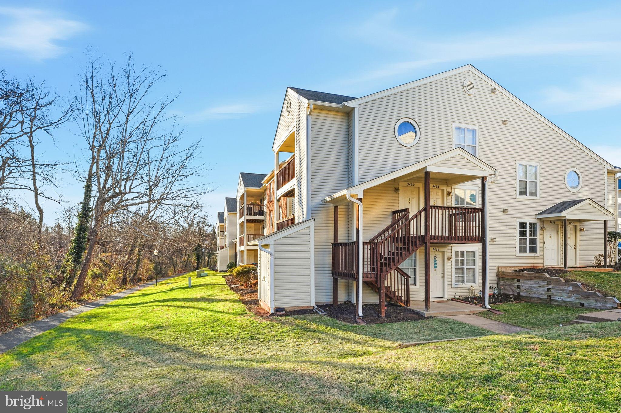 9458 SCARLET OAK DRIVE