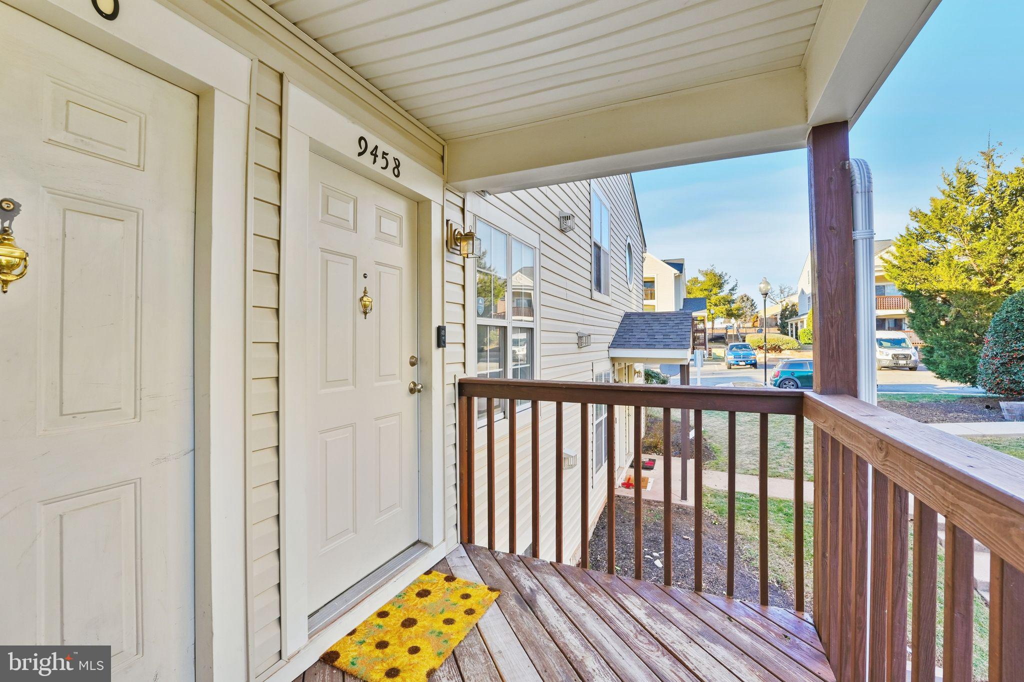 9458 SCARLET OAK DRIVE