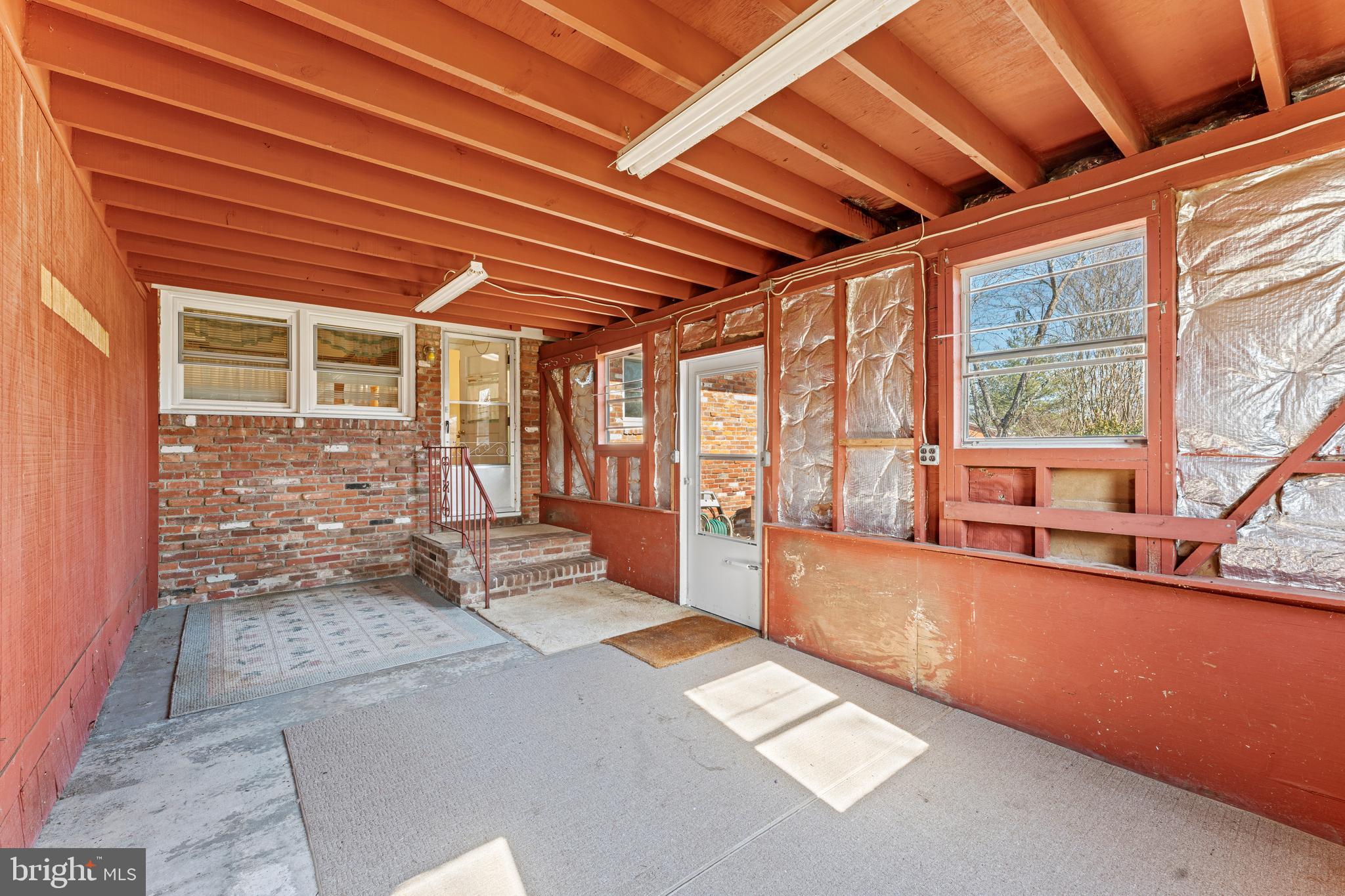 7718 HURON DRIVE