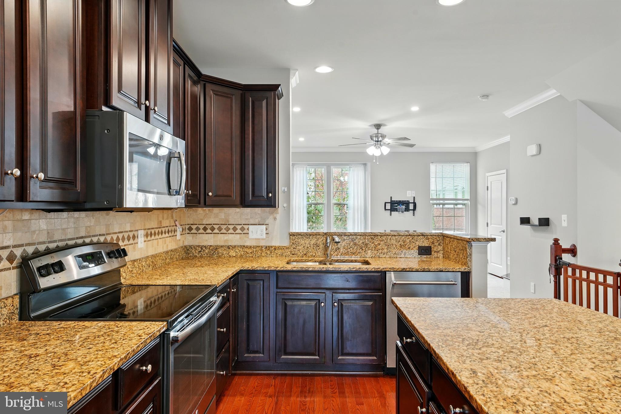 7054 KONA DRIVE