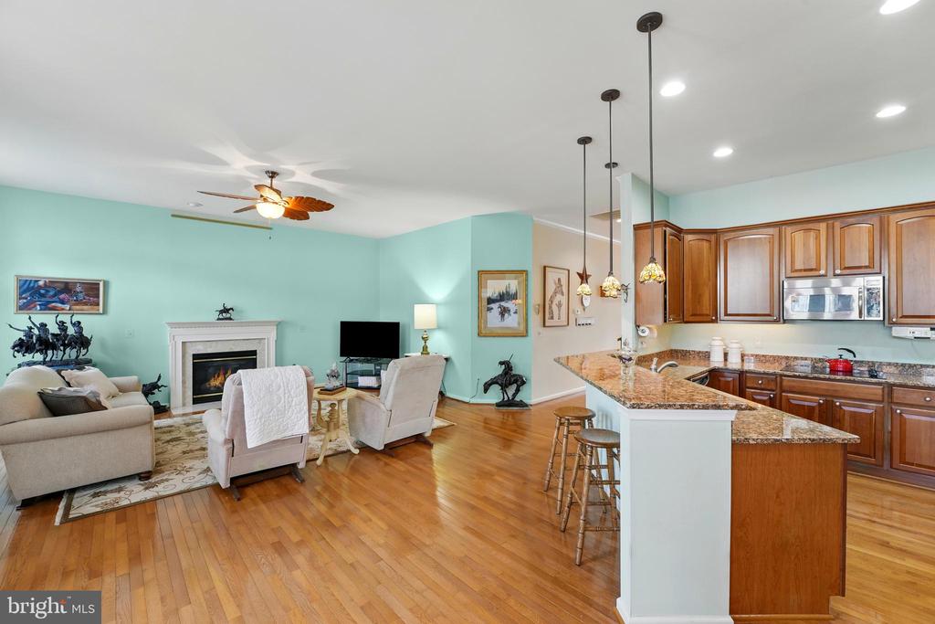 6609 CHENEY WAY