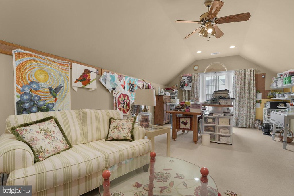 6609 CHENEY WAY