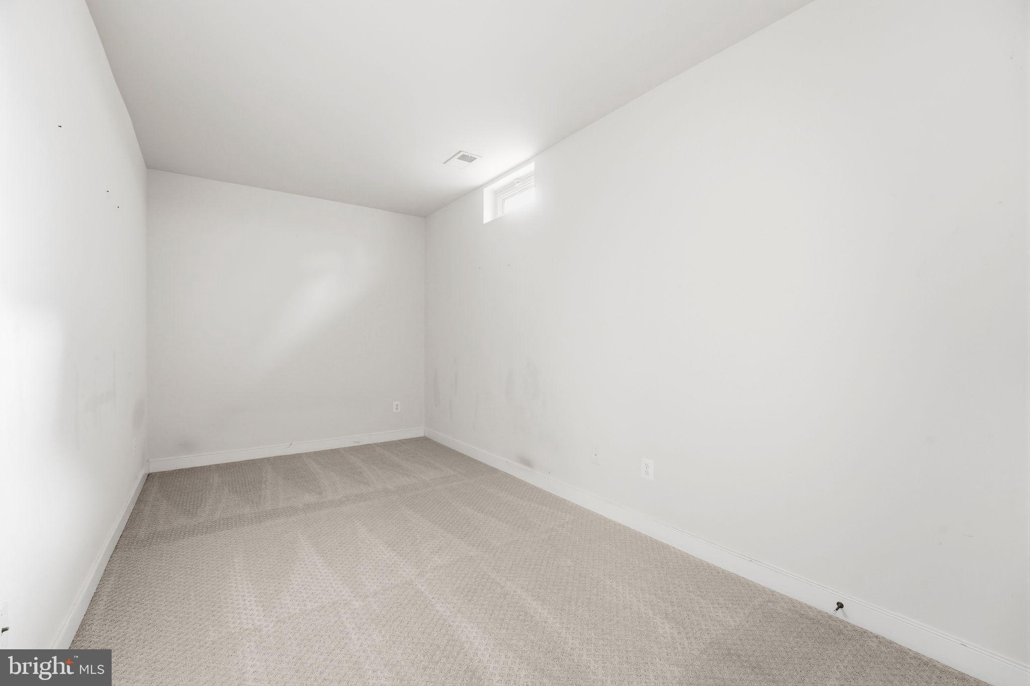 13141 TRIPLE CROWN LOOP
