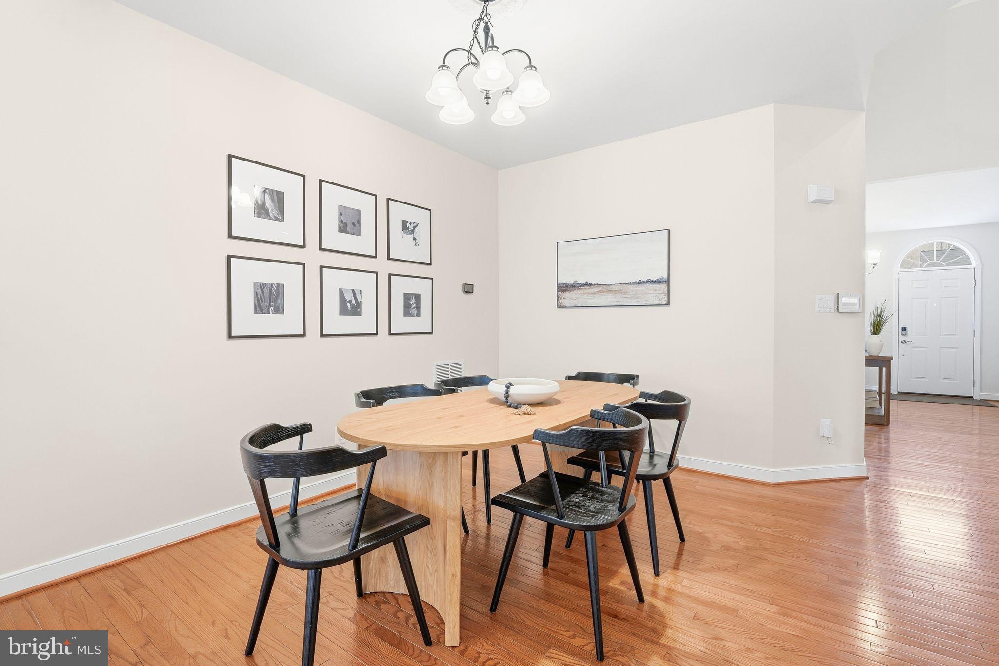 13141 TRIPLE CROWN LOOP