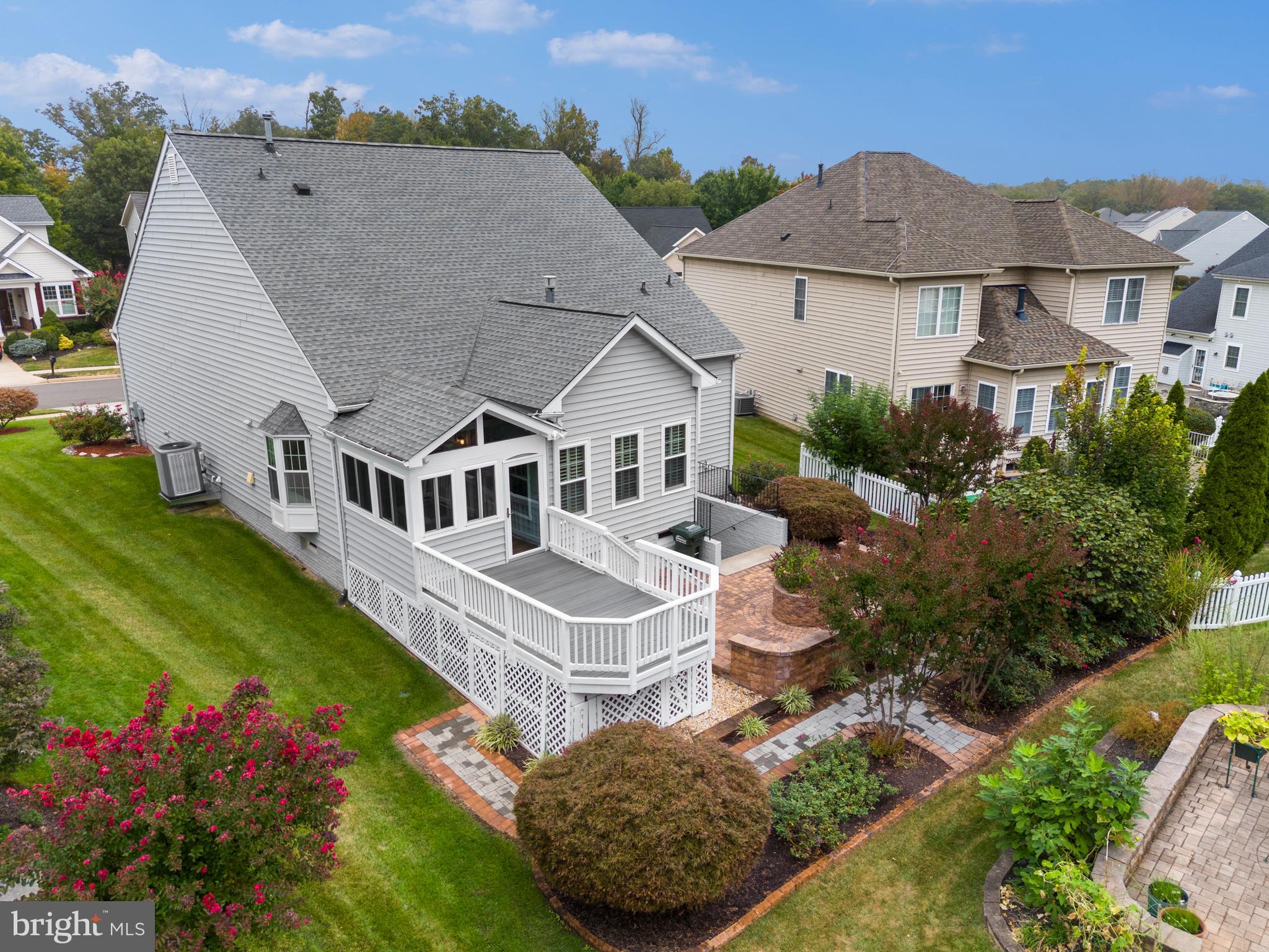 13141 TRIPLE CROWN LOOP