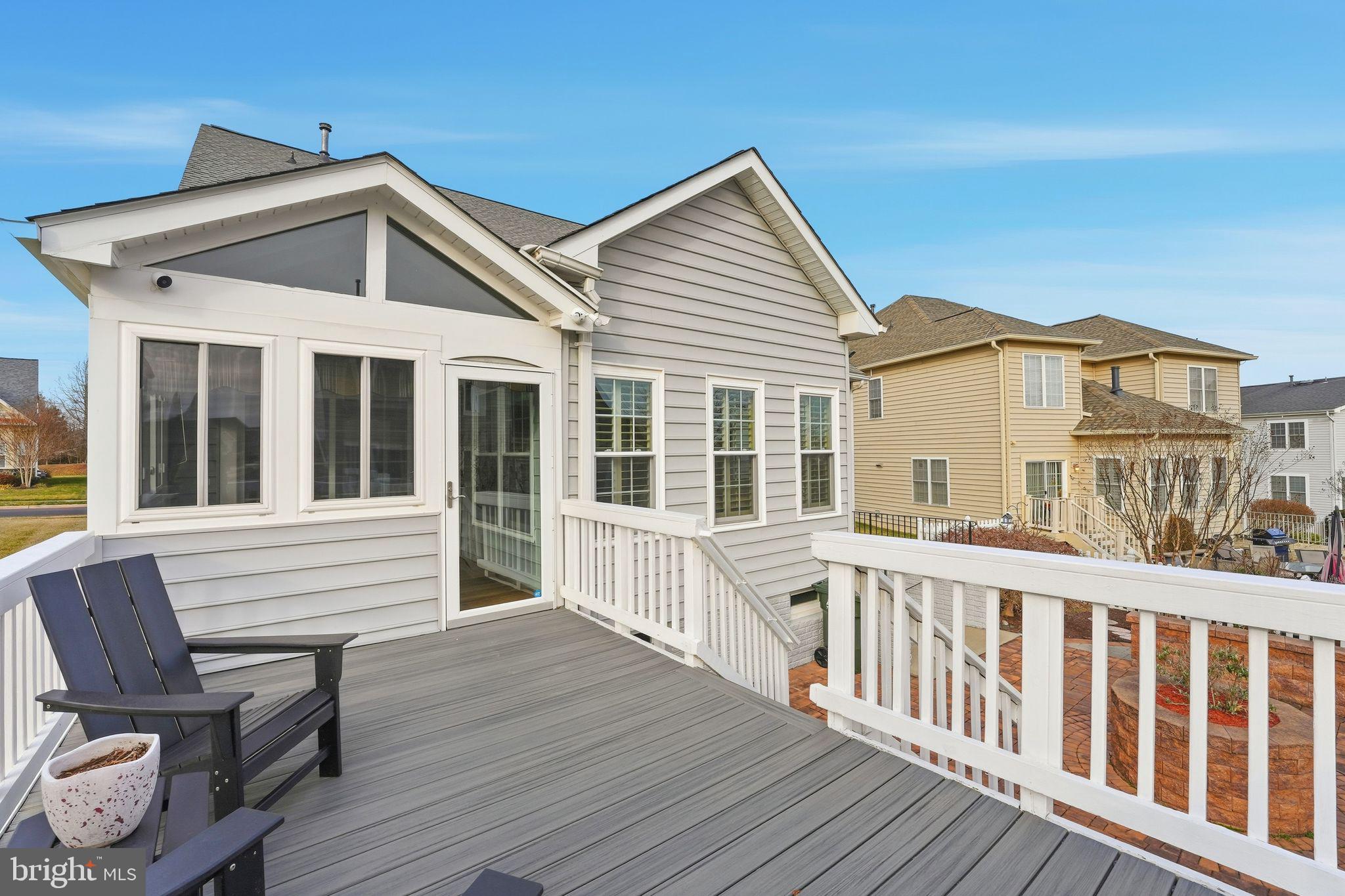 13141 TRIPLE CROWN LOOP