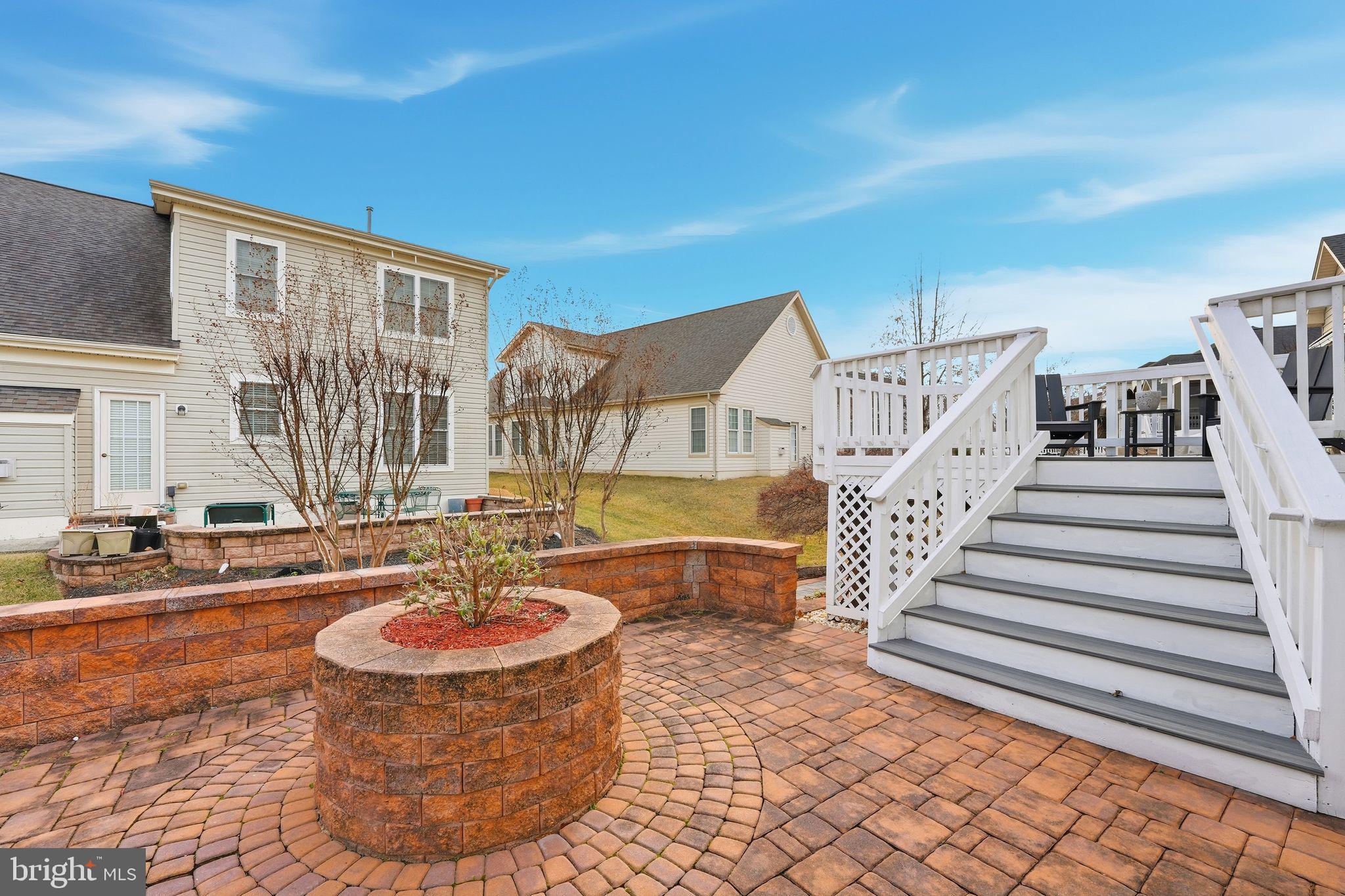13141 TRIPLE CROWN LOOP