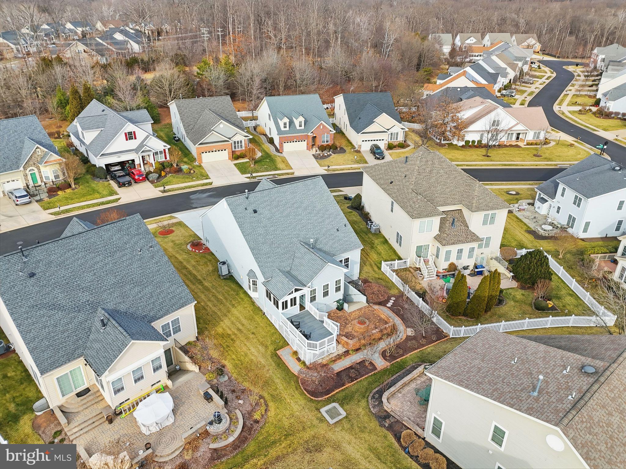13141 TRIPLE CROWN LOOP